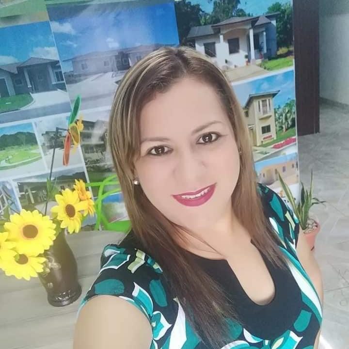 Velkys Santamaría, Asesora inmobiliaria de Bisa Panamá